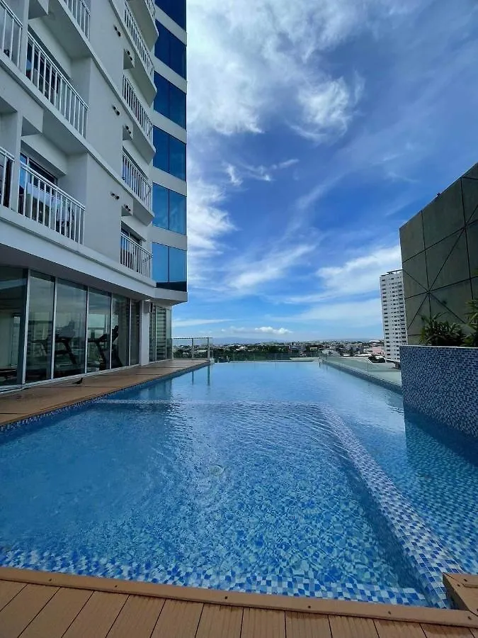Apart-hotel Lengs Place 2 - Studio Unit With Balcony At Inspiria Condo Davao City Filipinas